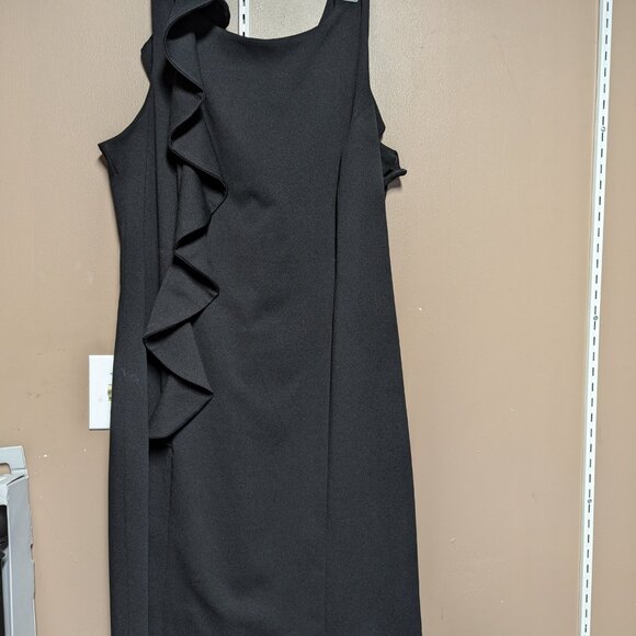 Dresses - Picture 2 of 2